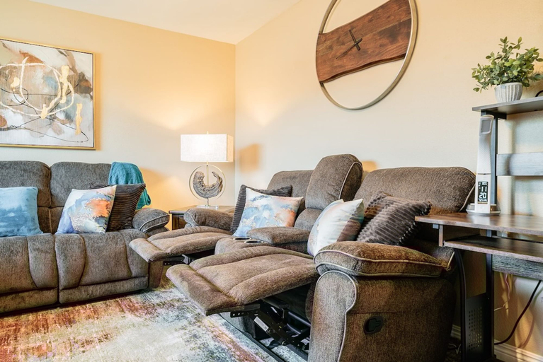 Room 5, Lux - Charming San Marcos 2BR Patio Pet-friendly, San Diego