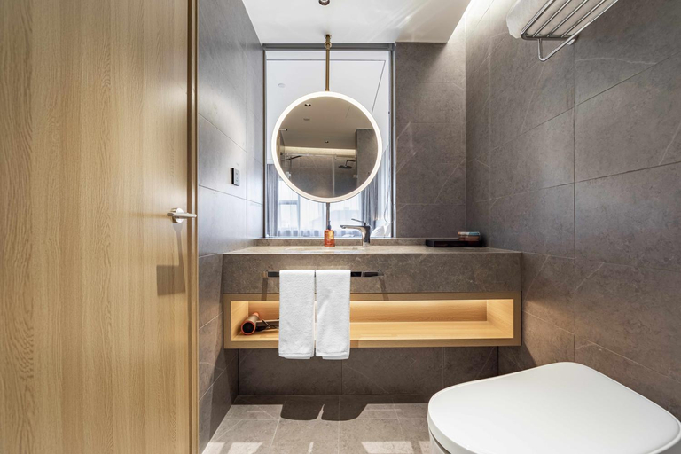 Bathroom 3, Orange Hotel Shanghai Meilong Wanhui International Plaza, Shanghai
