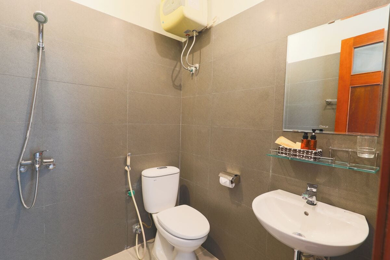 Bathroom 4, Vitalis Riverside Hotel, Da Nang