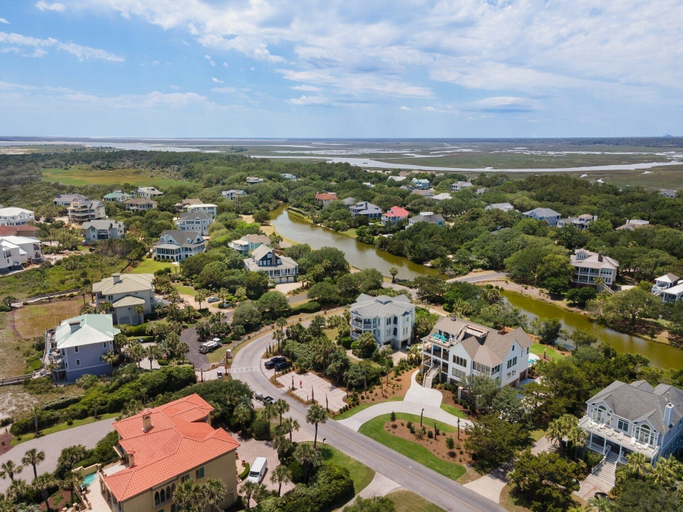 Aerial view, Cornfed Pelican 9 Bedroom Home, Georgetown