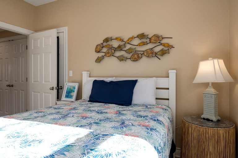 Room 5, Deja View 3 Bedroom Home, Galveston