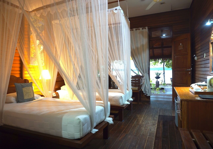 Bedroom 3, Raja Ampat Dive Lodge, Raja Ampat