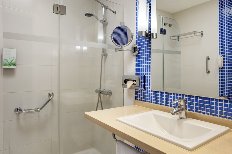 Bathroom 3, Club Cala Blanca, Las Palmas