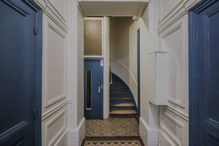 Interior 4, Modern Studio With AC in the Heart of Paris, Paris
