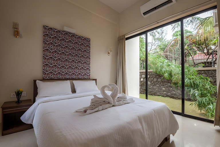 Bedroom 3, StayVista at Greenwoods Villa 5, Pune