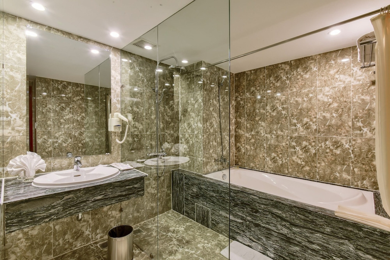 Bathroom 3, Park Hotel Dalat, Đà Lạt