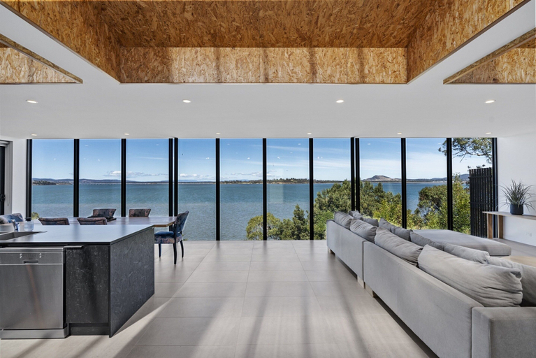 Living room 3, Stylish Home With Outdoor Area & Spectacular Views, Sorell