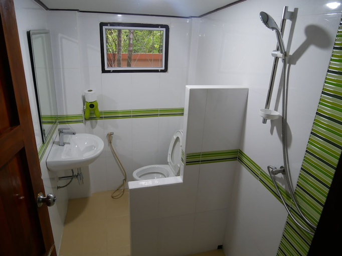 Bathroom 3, Baan Suan Palm Resort, Muang Uttaradit