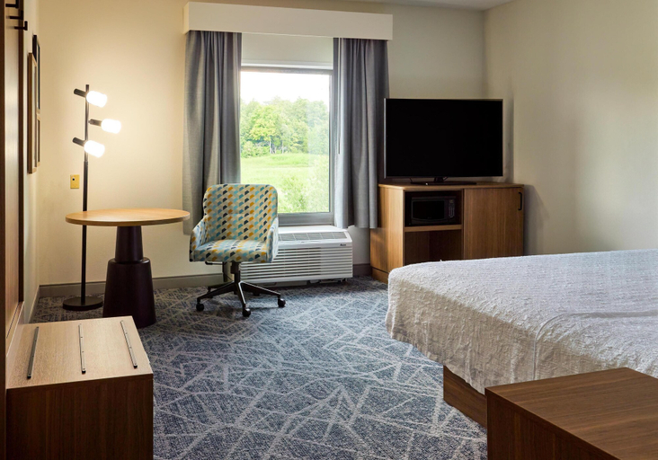Bedroom 3, Hampton Inn & Suites Radcliff - Fort Knox, Hardin
