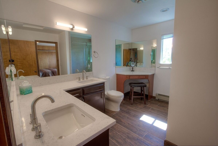 Bathroom 3, The Heights 4 Bedroom Home by RedAwning, Douglas