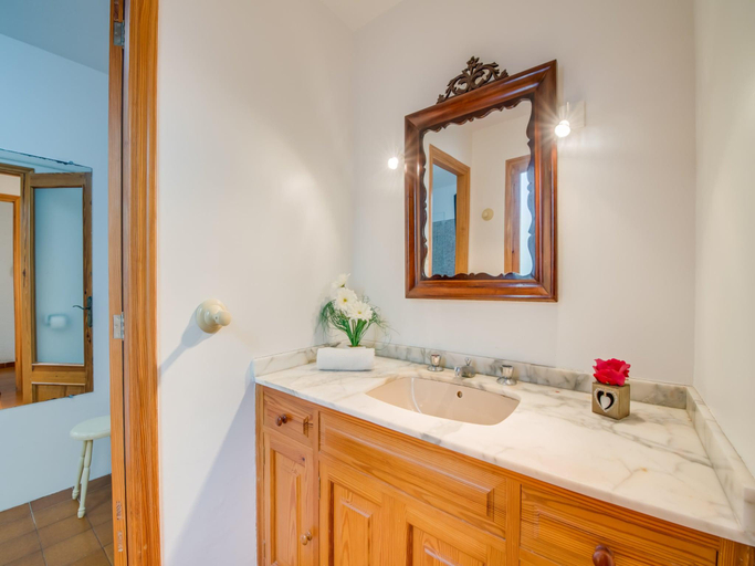 Bathroom 4, Seafront Luxury Villa Can Torrens, Baleares