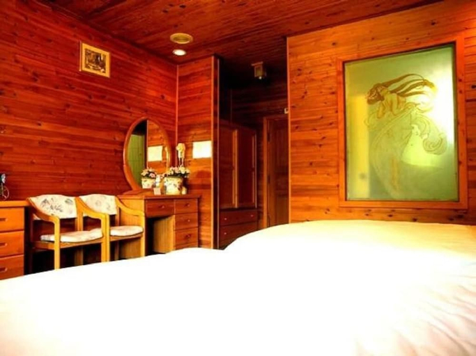 Bedroom 2, Tian Xiu Mountain Village, Yulin