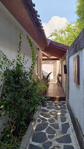 Exterior & Views 1, Scallywags Smugglers, Lombok
