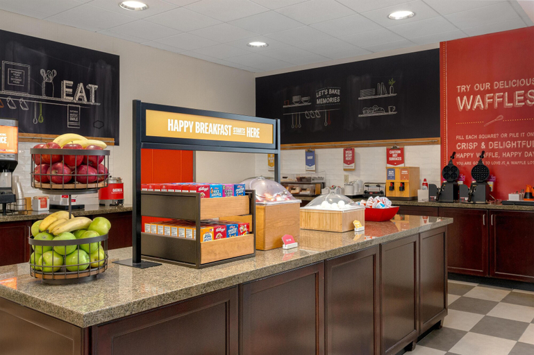 Food & Drinks 5, Hampton Inn & Suites Wilkes-Barre/Scranton, Luzerne