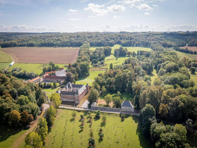 4, Historic Gardener s House in Haltinne, Namur