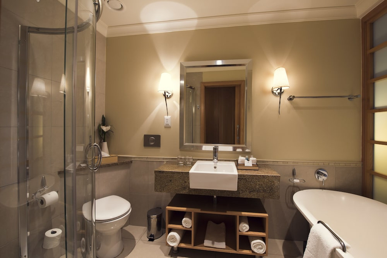 Bathroom 4, Sun City Hotel, Bojanala