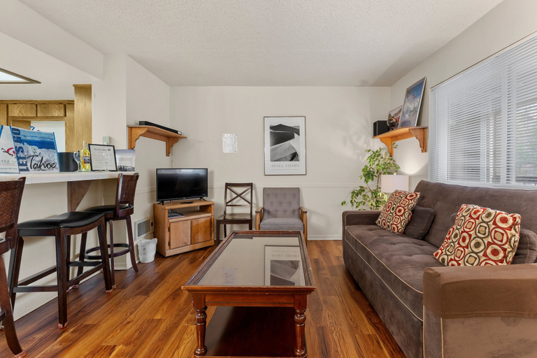 Primary image, Heavenly Chairview Condo 2 Bedroom Home by RedAwning, Douglas