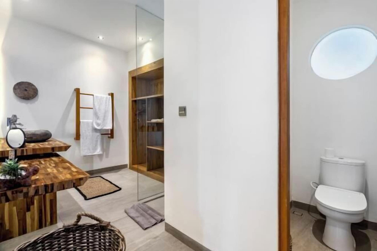 Bathroom 5, Villa Maya Bay by BaliSuperHost, Gianyar