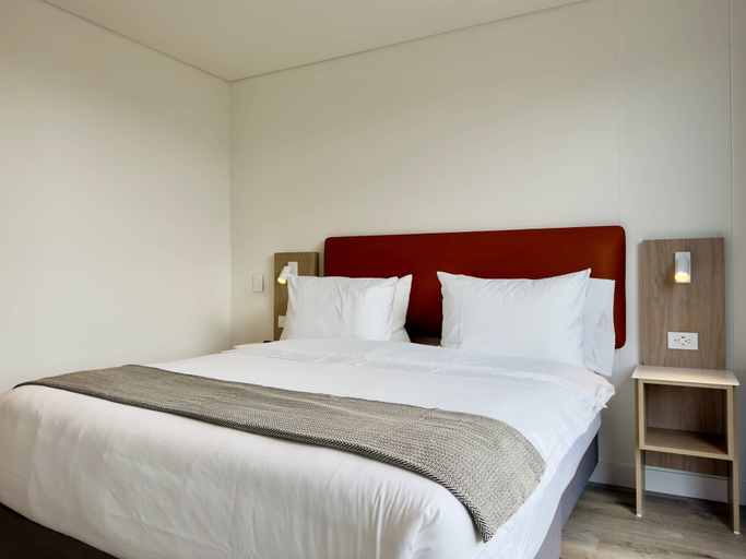 Room 5, w Remarkable 1BR w Balcony in Santa Barbara, Santafé de Bogotá