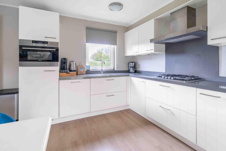 Private kitchen 4, Charming Villa Near the sea and Forest, Texel