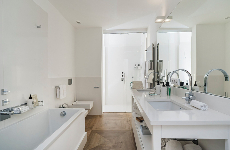 Bathroom 5, Casa Angelina, Salerno