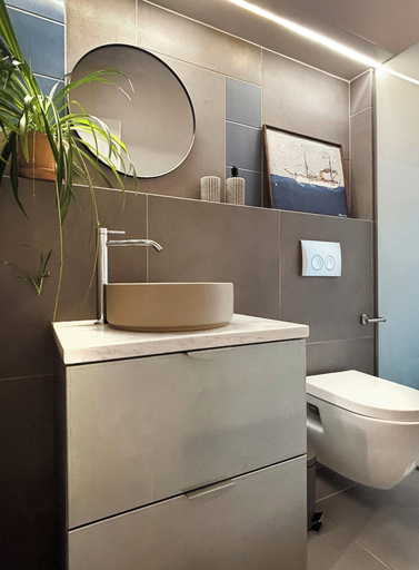 Bathroom 3, Melpomeni House, Attica