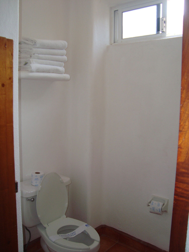 Bathroom 5, Hotel Villa Mexicana, José Azueta