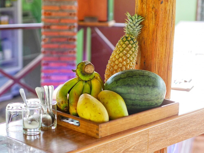 Food & Drinks 4, tp hut bungalows, Koh Chang