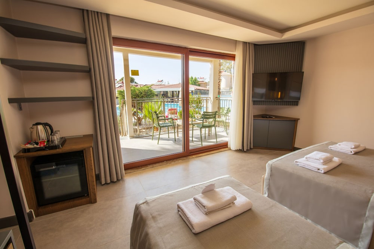 Bedroom 4, Orka World Hotel & Aqua Park, Fethiye
