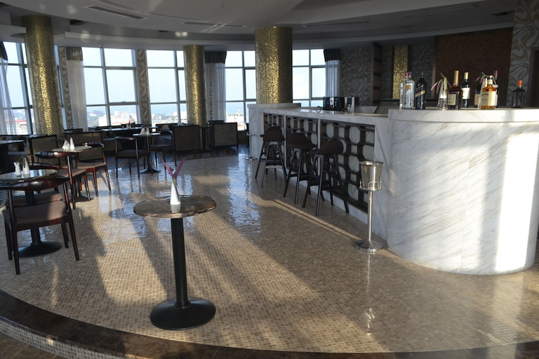 Food & Drinks 5, Hotel Kaloum, Conakry