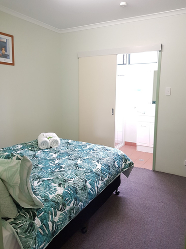Bedroom 3, Harbour Lodge Motel Gladstone, Gladstone