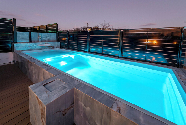 Primary image, Large Groups - Rooftop Pools - Sleeps 24, Davidson