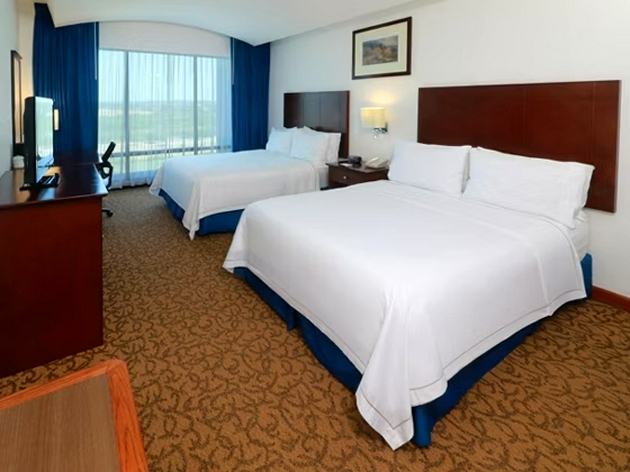 Holiday Inn Express Nuevo Laredo - Tap to explore photos