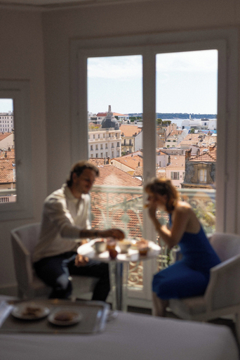 Food & Drinks 5, Hotel Renoir, Alpes-Maritimes