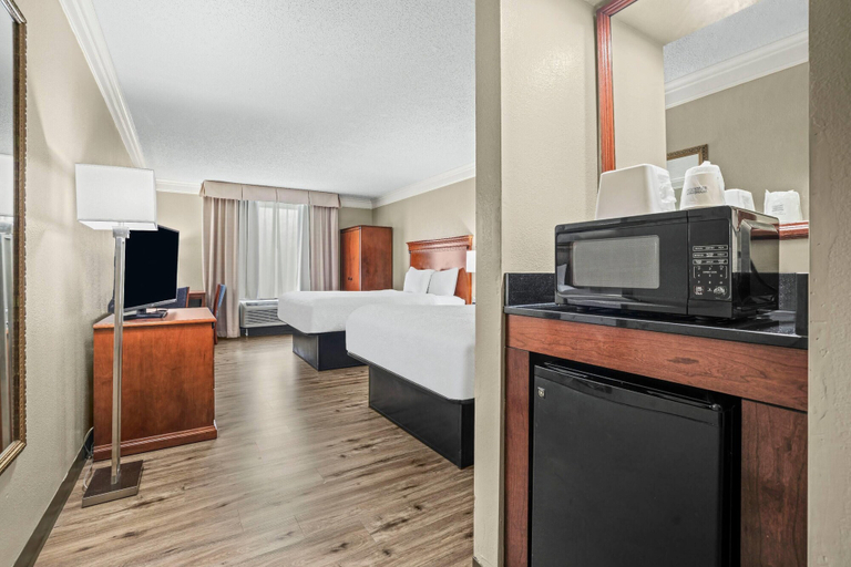 Others 5, Baymont by Wyndham Madisonville, Hopkins