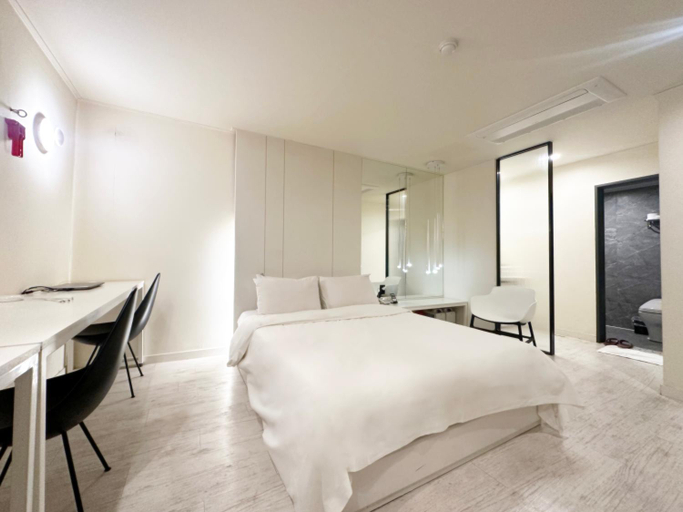 Bedroom 2, Sintra Boutique Hotel, Goyang