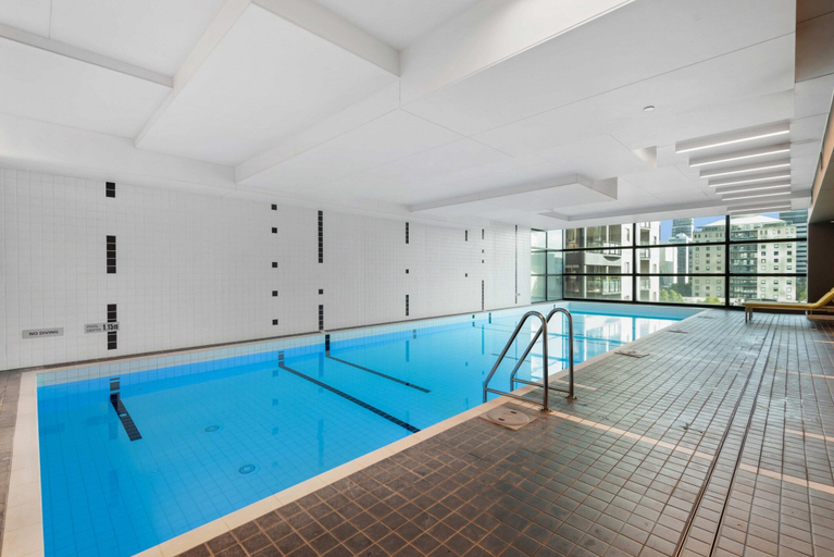Pool, Chic Apartment In Melbournes Heart, Melbourne