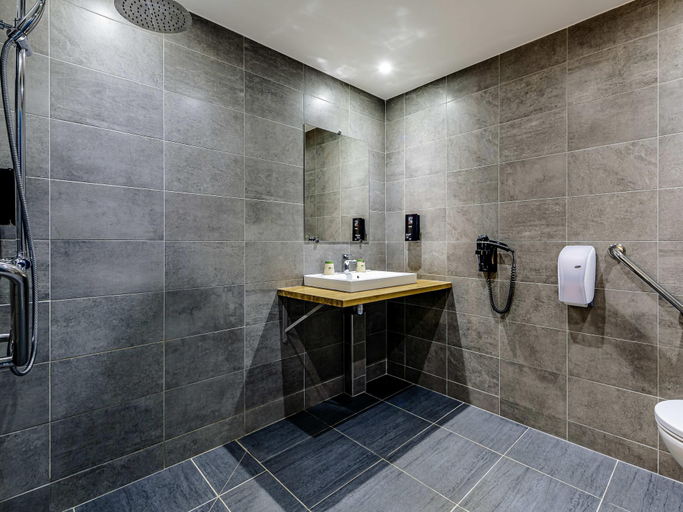 Bathroom 4, Greet Hotel Bordeaux Floirac, Gironde