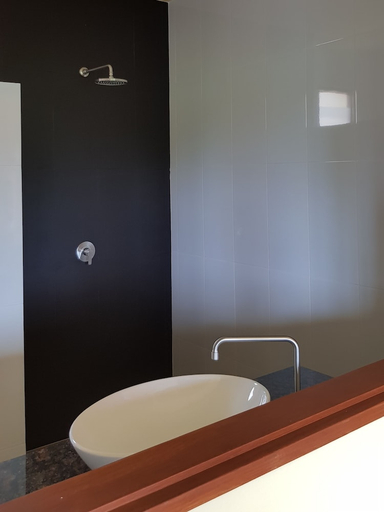 Bathroom, Baan Sakuna, Chiang Khong