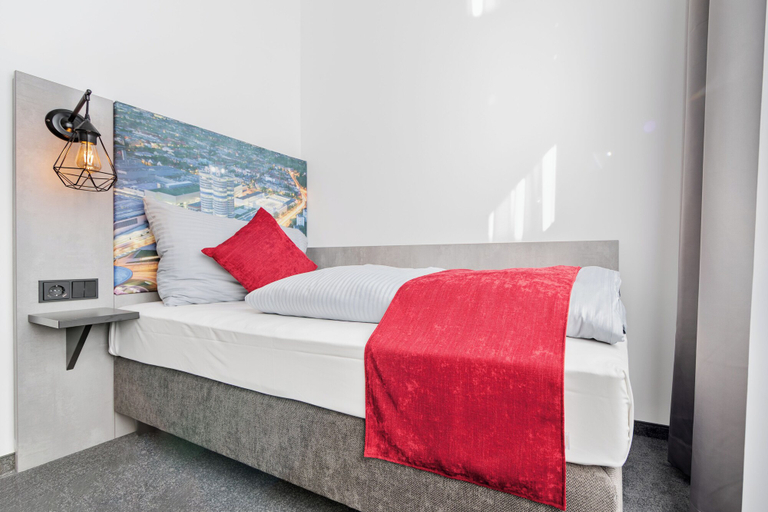 Bedroom 4, Rimedya Hotel - an der Messe München, München