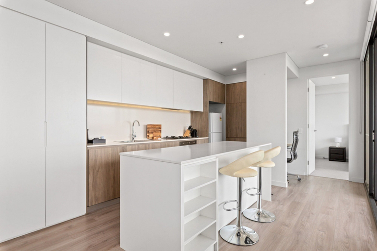 Private kitchen 4, Luxe 2-bed: Modern Interiors, Balcony & BBQ Area, Sydney