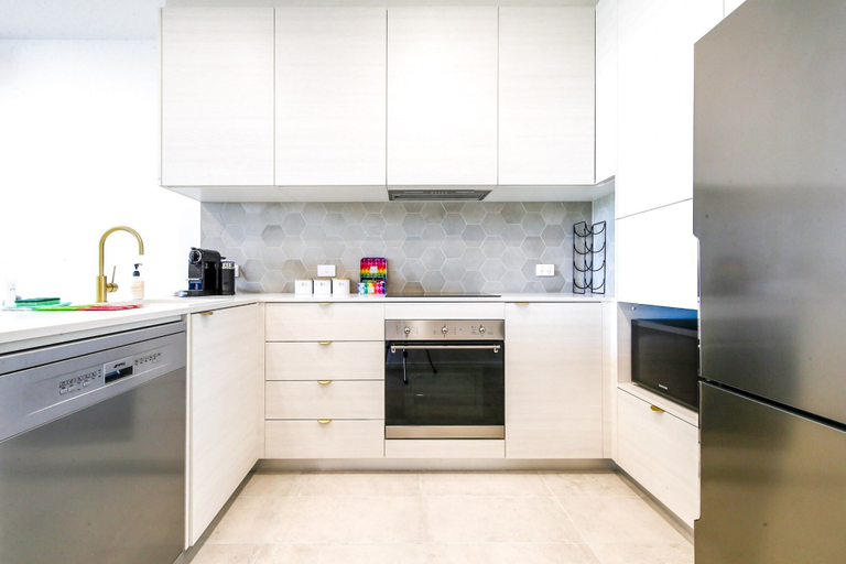 Private kitchen, Glorious 2-bed With Waterside Balcony Views, Eurobodalla