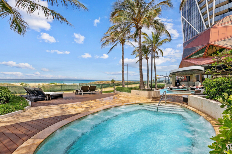 Pool 3, Jewel Luxury Beachside 2-bed With Water View, Gold Coast