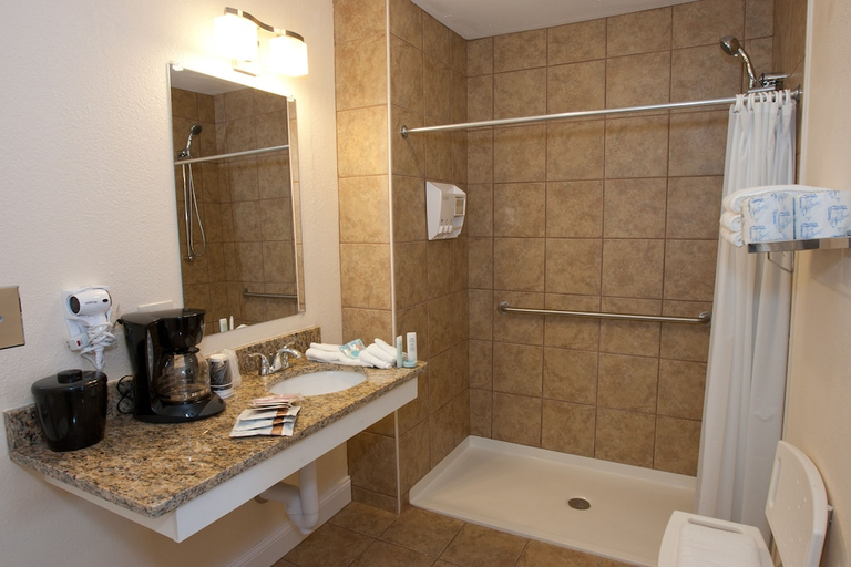 Bathroom 5, Quality Inn St Augustine Historic District Area, Saint Johns