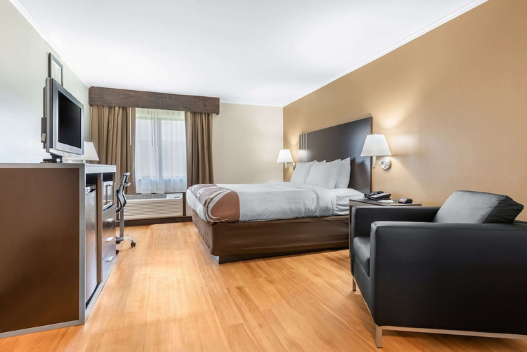 Bedroom 2, Quality Inn Fairborn near Wright Patterson AFB, Greene