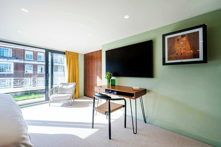 Room 5, Maison De Brompton With 1 Bedrooms and 1 Bathrooms, London