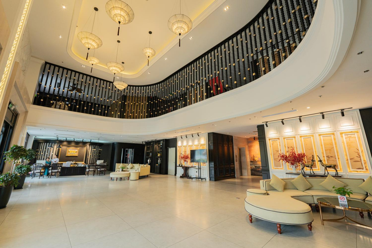 Public Area 2, Green Dragon Boutique, Cẩm Phả