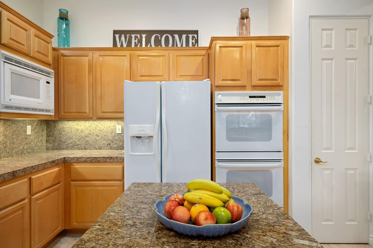 Room 5, Desert Hideaway Private Pool Spa Firepit 3Br, Riverside