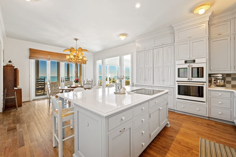 Private kitchen 2, Summertide 5 Bedroom Home, Georgetown