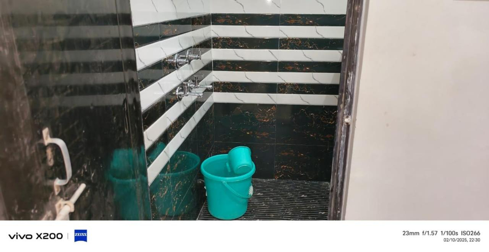 Others 3, Aviral home stay, Faizabad
